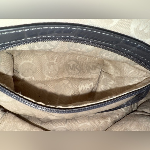 Michael Kors Hamilton gray crocodile embossed shoulder satchel purse - Picture 14 of 16